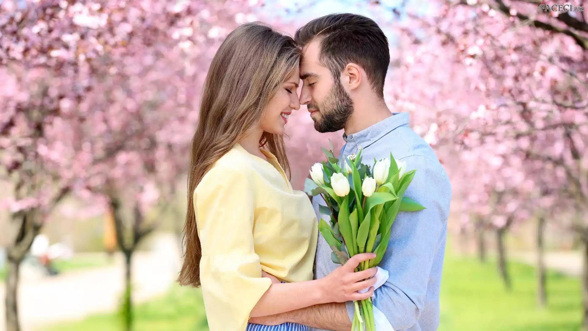 Wiosna, Kobieta, Zakochani, Tulipany, Para, Park, Mężczyzna