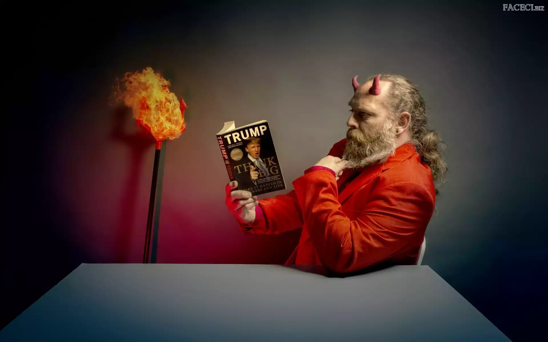 Książka, Trójząb, Rogi, Mężczyzna, Pochodnia